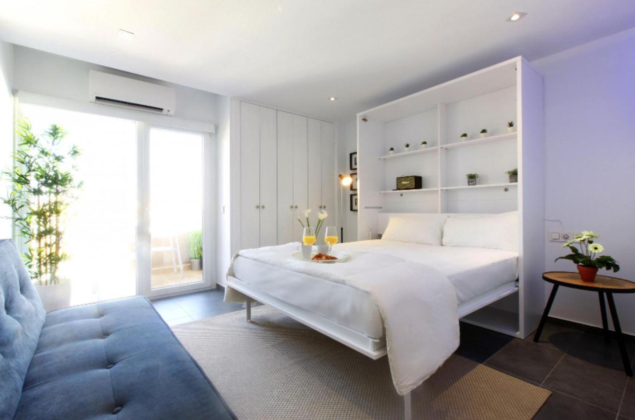 Precioso Apartamento Con Vistas Al Mar Y Piscinas Беналмадена Екстериор снимка