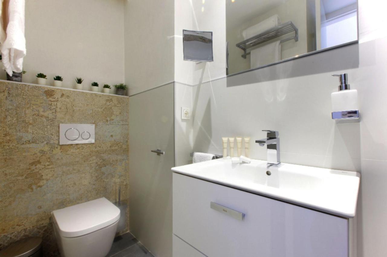 Precioso Apartamento Con Vistas Al Mar Y Piscinas Беналмадена Екстериор снимка